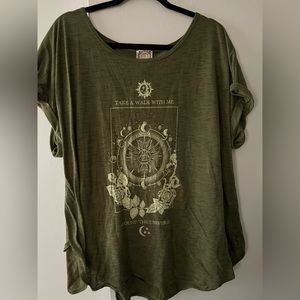 NWOT Tru Self Green Women’s Graphic Tee -3XL